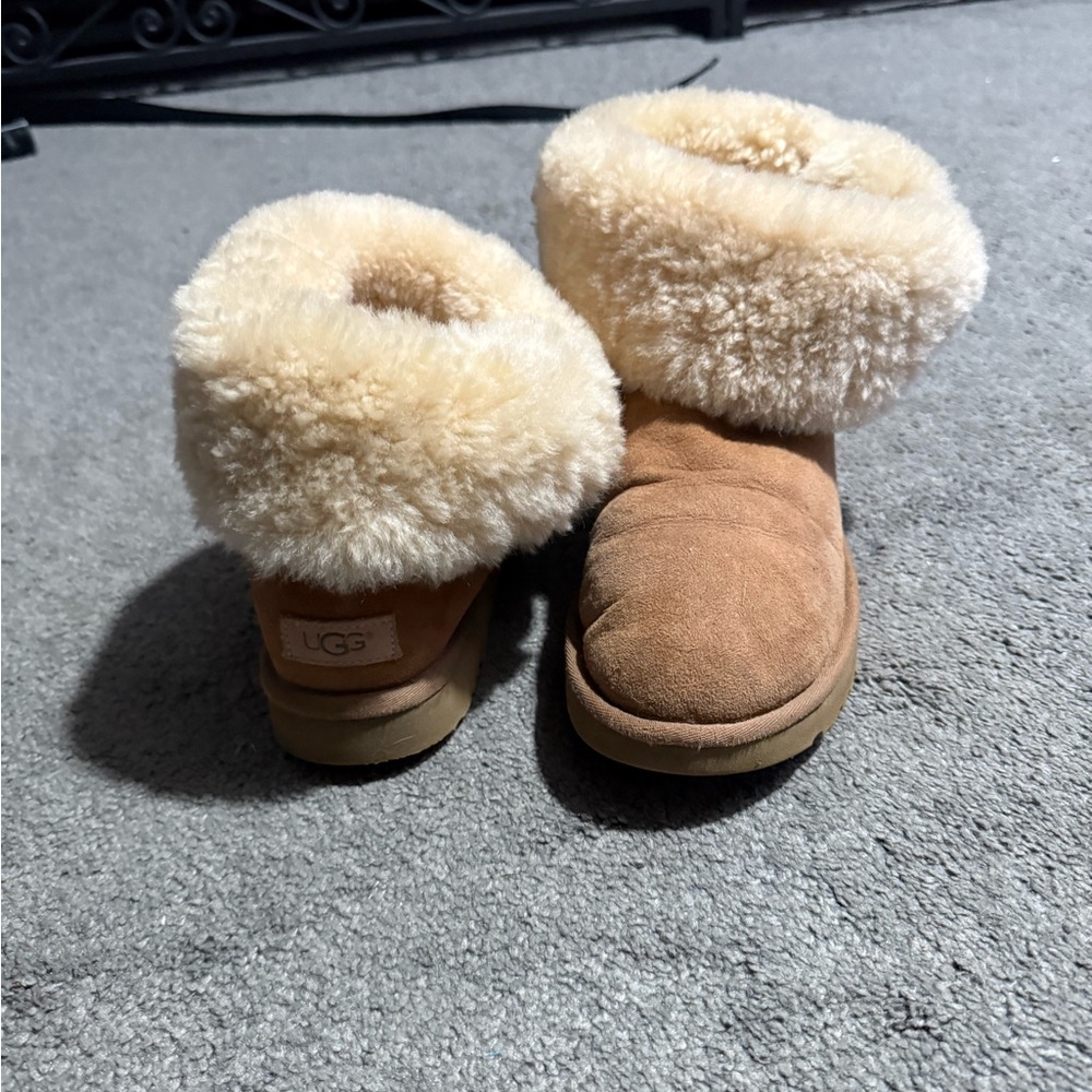 UGG TAN BOOTS 8.5